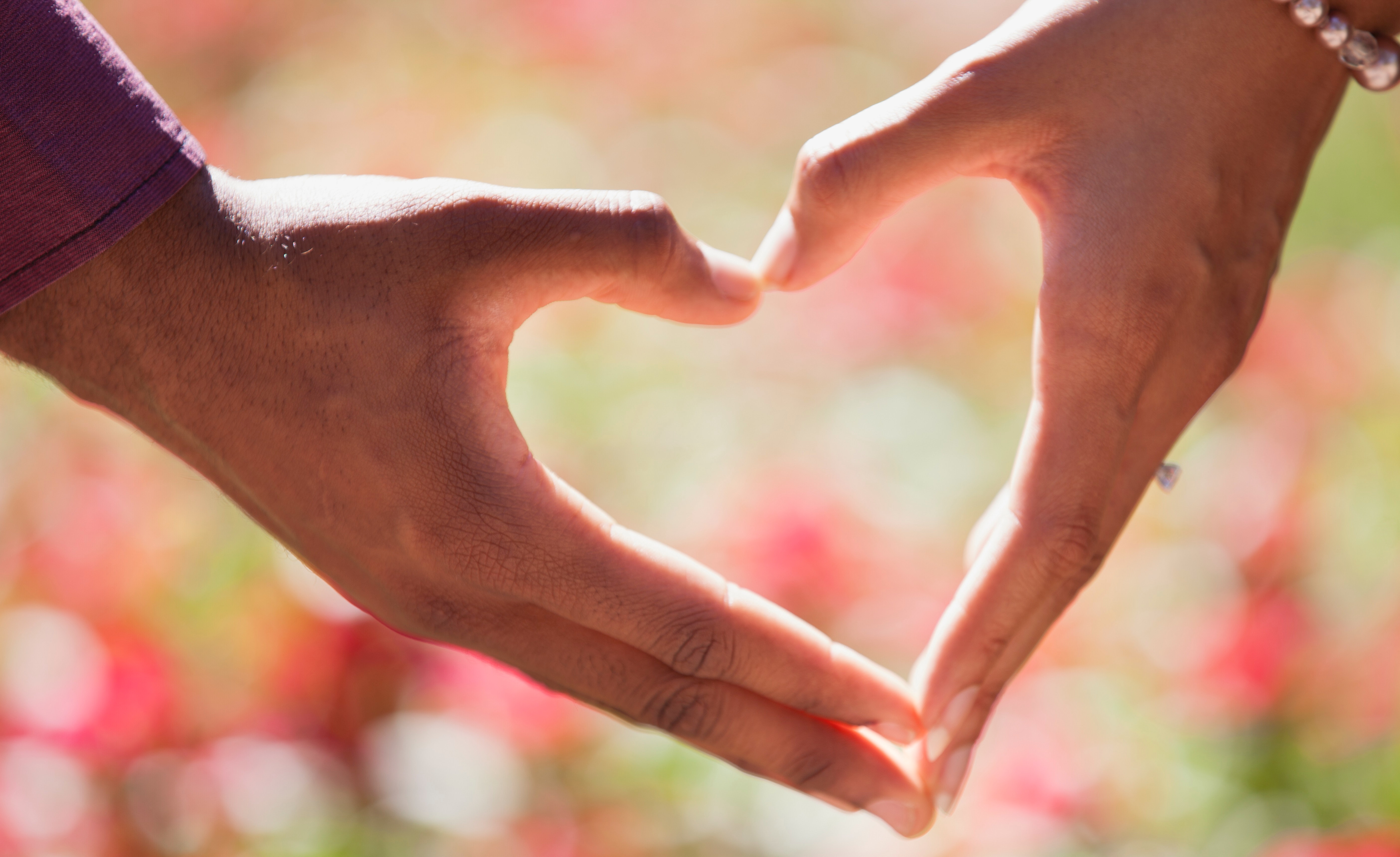 heart hands, happy couple hands