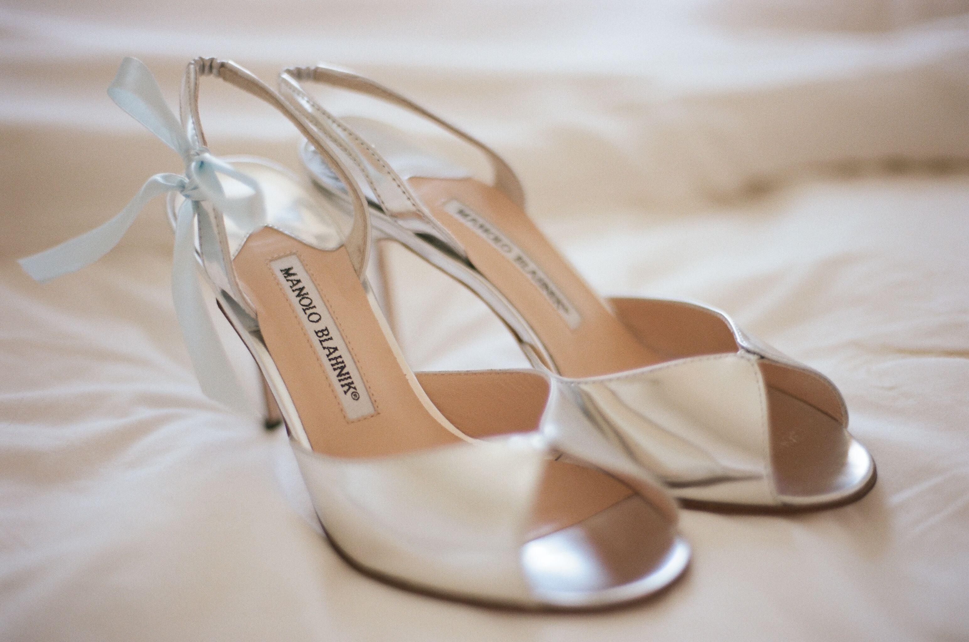 Manolo Blahniks, Manolo Blahnik shoes, silver shoes, wedding shoes, Manolo Blahnik wedding shoes, blue ribbon, ideas for something blue