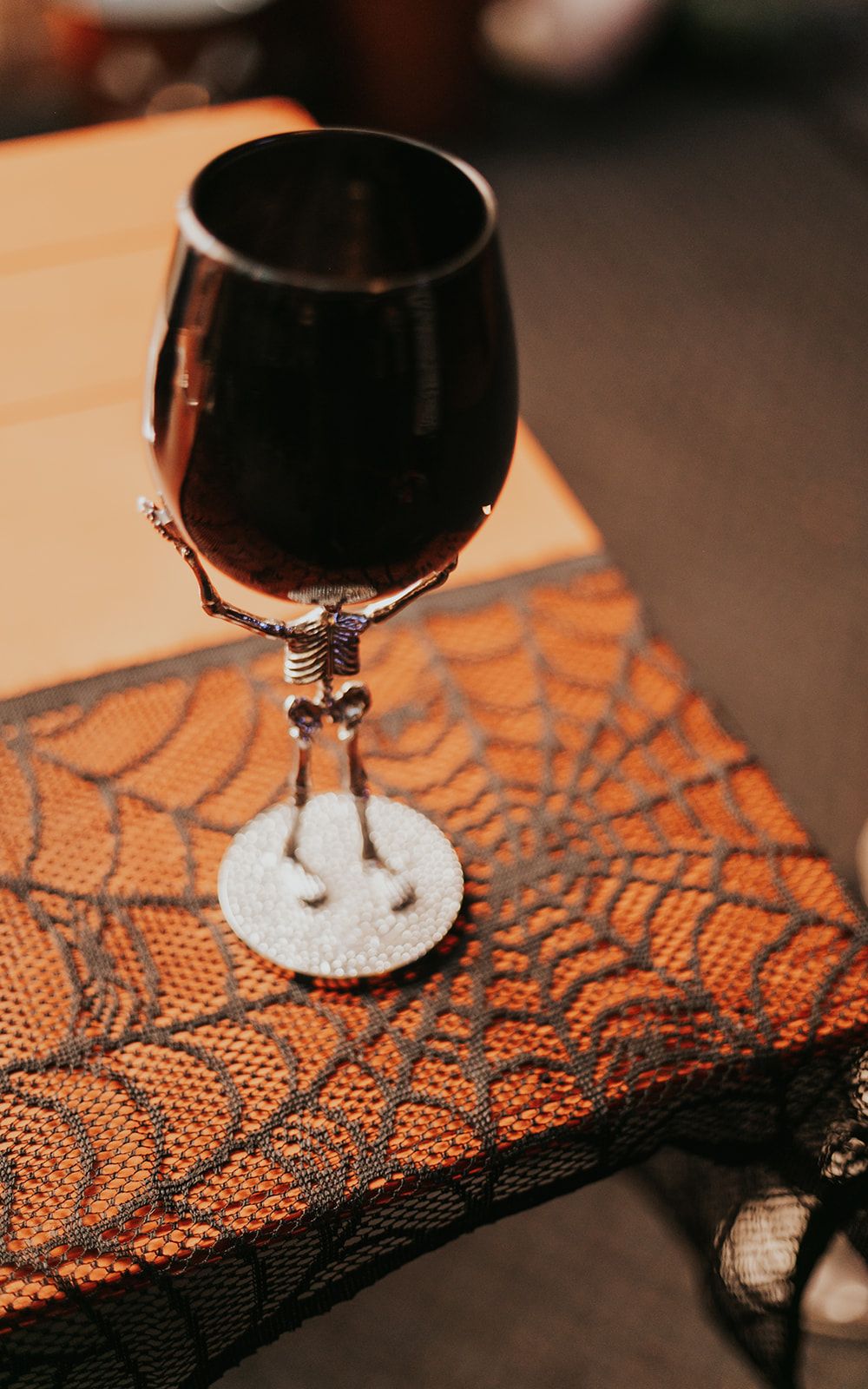 halloween-themed skeleton glassware for wedding