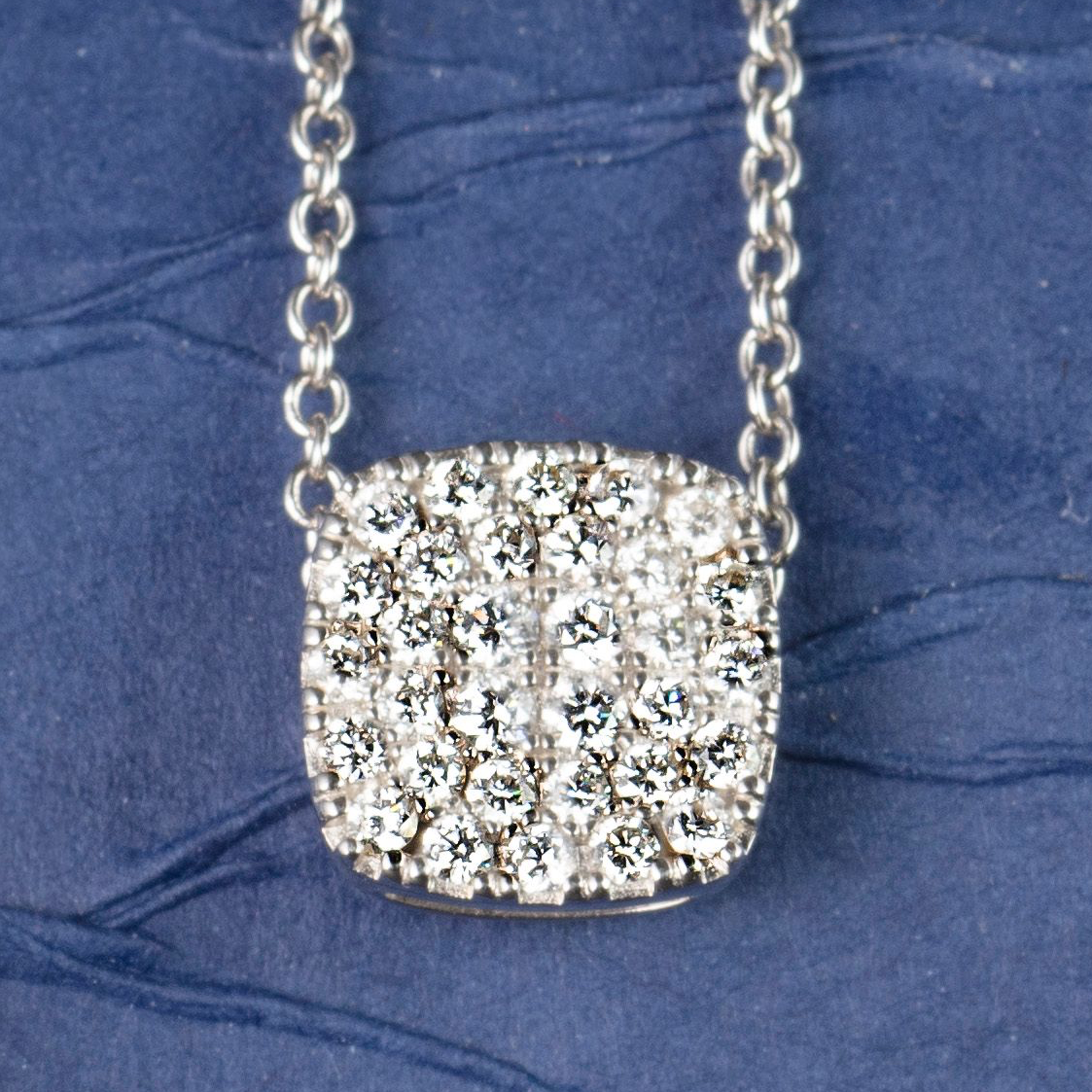 cluster diamond pendant